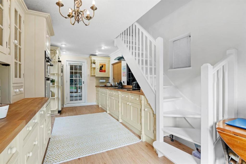 The Corner House, 36, Broadway Road, Apartman Evesham Kültér fotó